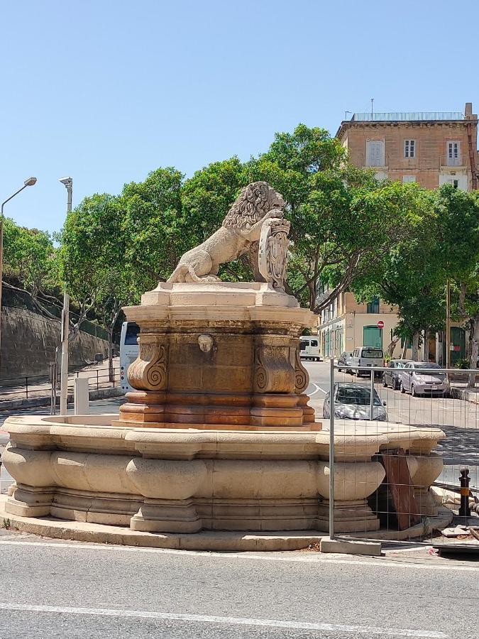 Valletta Door Ил-Фурияна Екстериор снимка